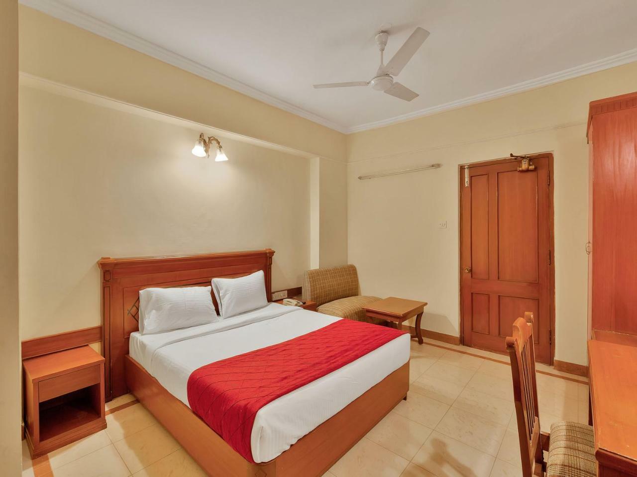 Oyo 10534 Hotel Kanishka Bangalore Eksteriør bilde
