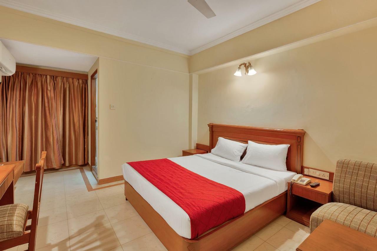 Oyo 10534 Hotel Kanishka Bangalore Eksteriør bilde