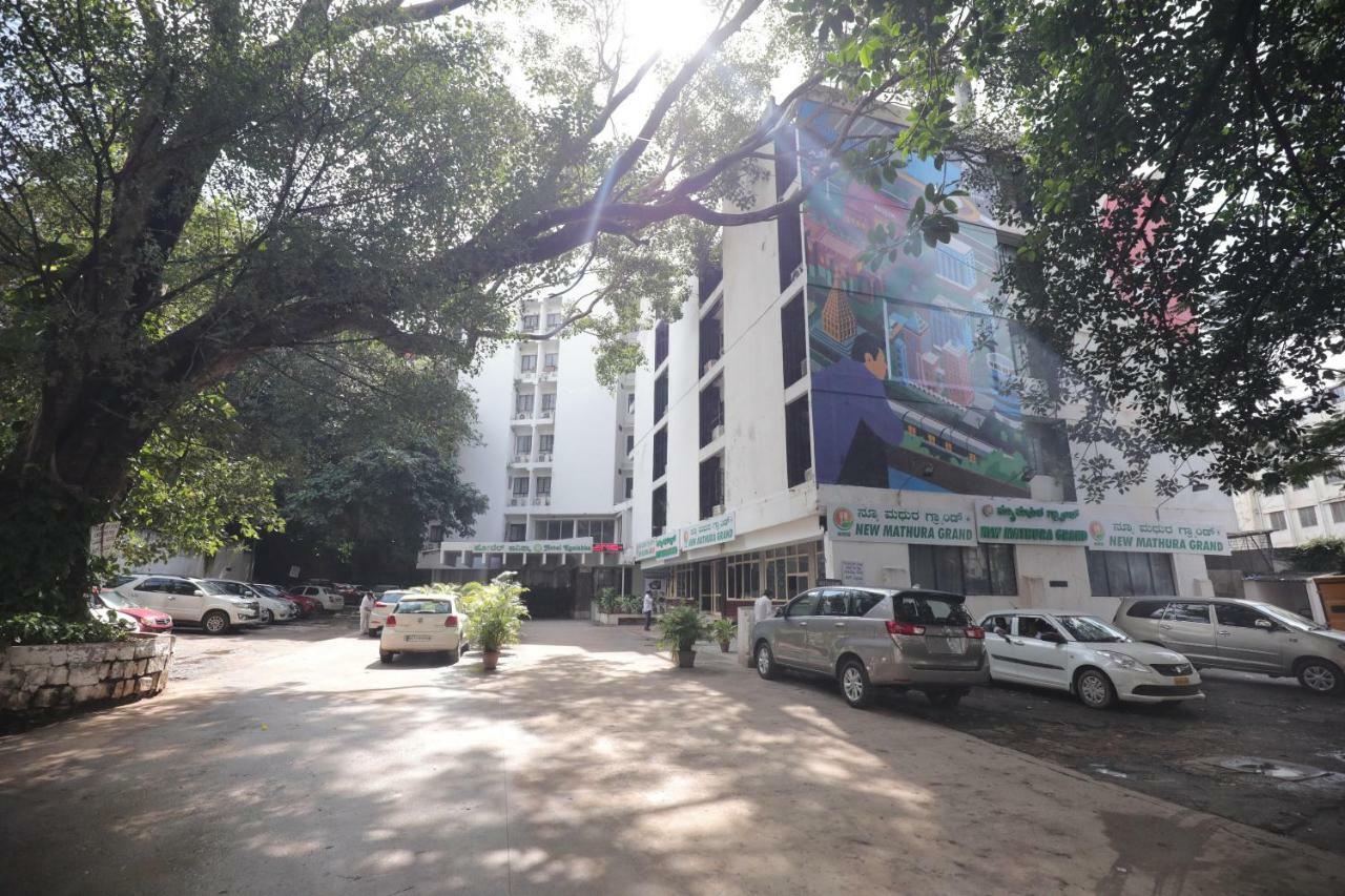 Oyo 10534 Hotel Kanishka Bangalore Eksteriør bilde